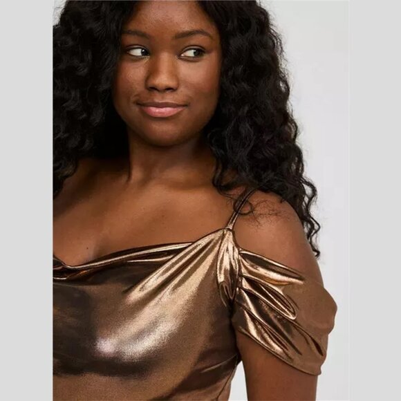 Torrid - Liquid Shine Bodysuit in Bronze - Picture 14 of 16